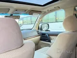 land cruiser GXR V6